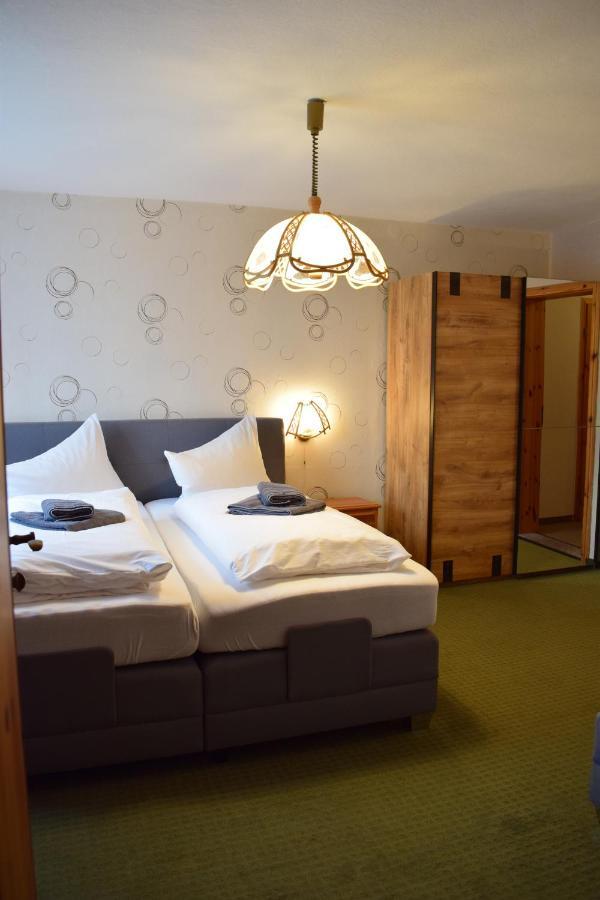 Landhotel "Lichte Aue" Lichtenau Stutzengrun Eksteriør billede